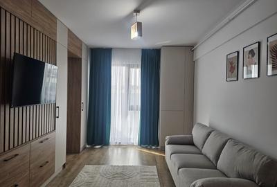Apartament cu 2 camere semidecomandat, mobilat în Galata