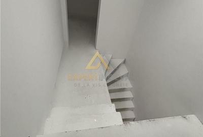 Casă cu Teren 2100 Mp în Central - 10