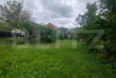 Casă cu 3 camere cu Teren 1700 Mp în Năsăud - 1