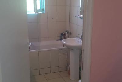 Casă cu 2 camere cu Teren 350 Mp în Central - 3