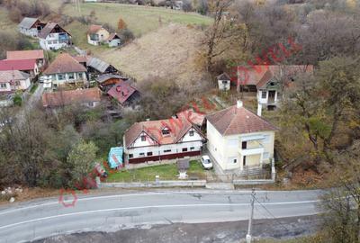 De vânzare 2 case în Vâlcele! - 3