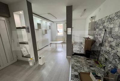 Spațiu comercial, de 65 mp, în Central - 2