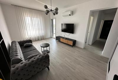 Apartament cu 2 camere decomandat, mobilat în Politehnica