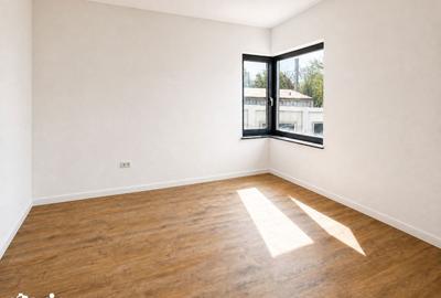 Casă cu 4 camere cu Teren 450 Mp în Podu Roș - 8