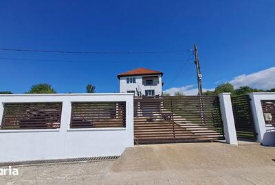 Casă cu 5 camere cu Teren 800 Mp în Valea Borcutului - 2