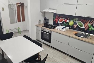 Timpuri Noi metrou ,bl.2000,et 1/8,decomandat,3 balcoane,boiler,mobilat utilat