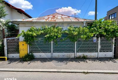 Casă cu 5 camere cu Teren 265 Mp în Traian