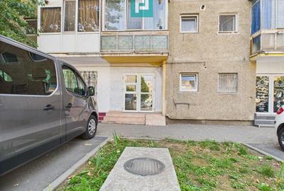 Garsoniera/spa?iu comercial strada Poetului Vlaicu - 1