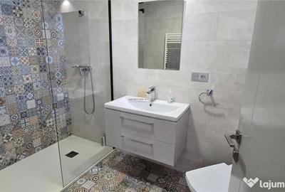 Casă cu 9 camere cu Teren 1845 Mp în Central - 12