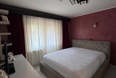 Apartament cu 3 camere decomandat în Traian - 4