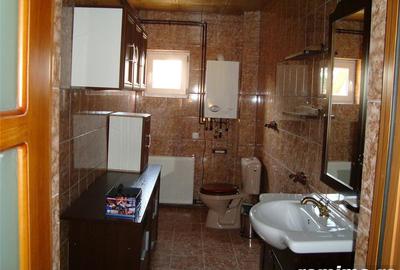 Casă cu 11 camere cu Teren 633 Mp în Clinceni - 7