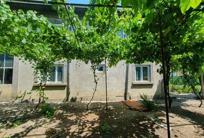 Casa de vanzare plus teren 1300mp - 3