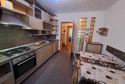 Apartament deosebit cu 3 camere decomandat   |    Zona Aradului - 17
