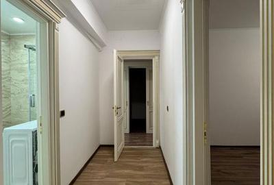 Apartament cu 4 camere decomandat, mobilat în Tractorul - 4