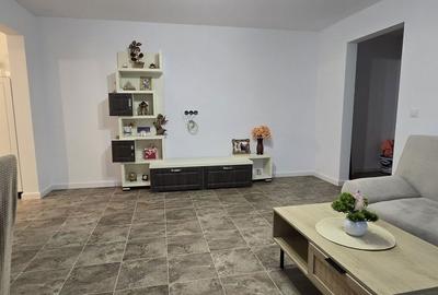 Apartament cu 2 camere, mobilat în Micro 11 - 13