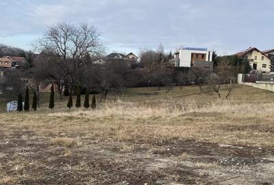 Teren de vanzare cu PUZ IESIT IN FAGET, in total sunt 7 parcele - 3