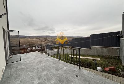 Duplex cu 4 camere cu Canalizare în Chinteni - 6