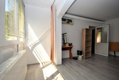 Apartament cu 3 camere decomandat, mobilat în Drumul Taberei - 13