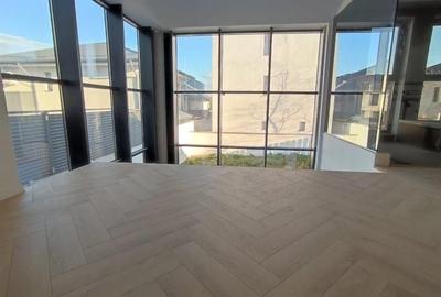 Duplex cu 5 camere cu Canalizare în Central - 12