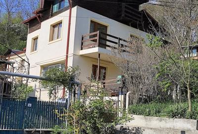 Casă cu 6 camere cu Teren 420 Mp în Breaza - 3