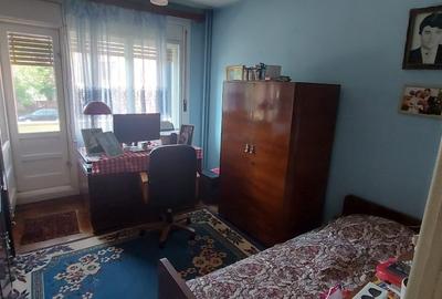 Casa 170 mp constuiti + 325 mp teren+ garaj - 4