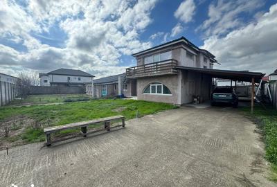 Casă cu Teren 1100 Mp în Central - 1