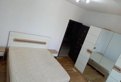 Apartament cu 2 camere decomandat, mobilat în Tătărași