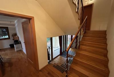 Casă / Vilă cu 6 camere în zona  Calea Aradului - 20