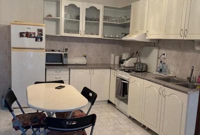 Casă cu 6 camere în Bata - 3