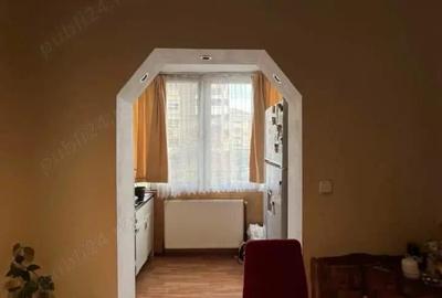 Apartament cu 2 camere decomandat, mobilat în Cantemir