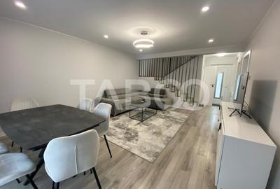 Casa tip duplex complet utilata singur in curte cu loc de parcare - 1