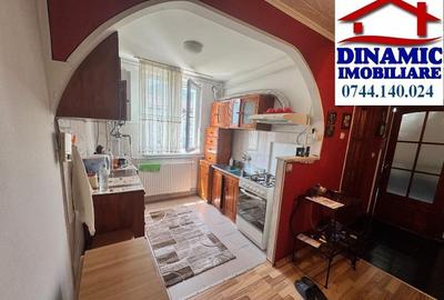 2 cam, decomandat, Str. Progresului 56500 Eur 2 cam, decomandat, Str. Progresului 56500 Eur - 7