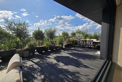 Penthouse cu 5 camere semidecomandat, mobilat în Nord