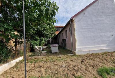 Casă individuală cu 6 camere cu Teren 306 Mp în Muncitoresc - 3
