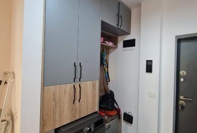 Apartament cu 2 camere decomandat, mobilat în Tractorul - 11