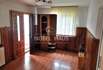 Casa si teren intravilan 853 mp, in Barlad, str. V. Parvan - 8