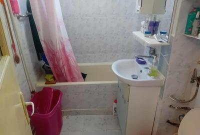 Ap 2 cam Precista 49mp etaj 3 mobilat centrala termopan bloc nou beton - 8