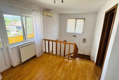 Casă cu 3 camere în Călimănești - 11
