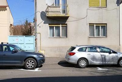 Casă cu 4 camere în Central - 2