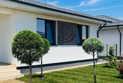 Casă cu 4 camere cu Teren 510 Mp în Balotești - 15