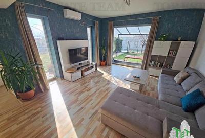 Vila P 2 cu vedere spectaculoasa la lacul Siutghiol, Mamaia- - 4