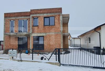 Duplex cu 4 camere cu Canalizare în Sânnicoară - 12
