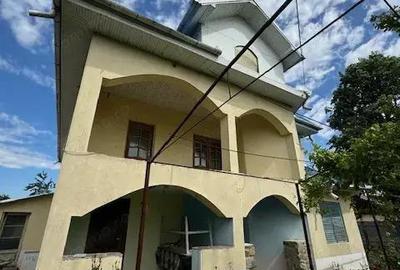 Casa cu etaj de vanzare sat Beresti, com. Sascut, jud. Bacau - 2