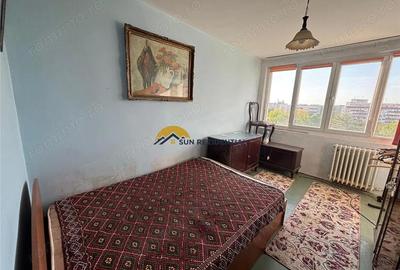 Apartament cu 2 camere semidecomandat în Berceni
