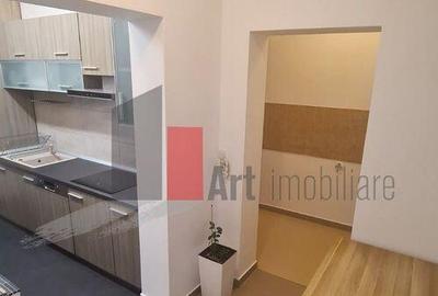 Apartament cu 3 camere semidecomandat în Parcul Carol - 3