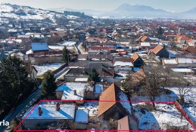 Casă cu 2 camere cu Teren 778 Mp în Tărlungeni - 2