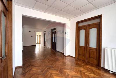 Vila de vanzare in zona peninsulara Constanta - 21