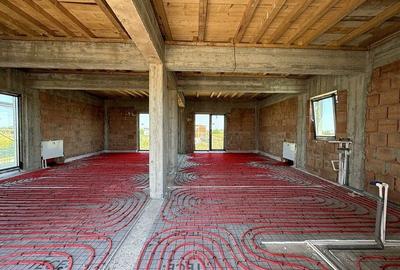 Casă individuală cu 6 camere cu Piscina în Tunari - 8