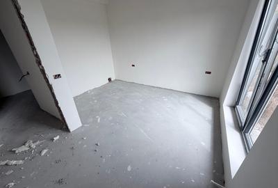 Duplex cu 4 camere cu Canalizare în Sud - 17