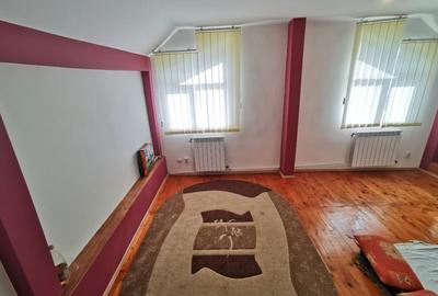 Casa individuala de vanzare in cartierul Iorga, parter+mansarda. - 2